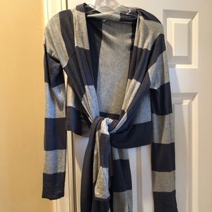 EUC BCBG sweater/wrap. XS/S